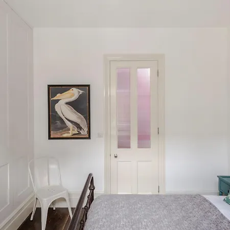 The Cheeky Hideaway-borough- By Frankie Says Apartamento