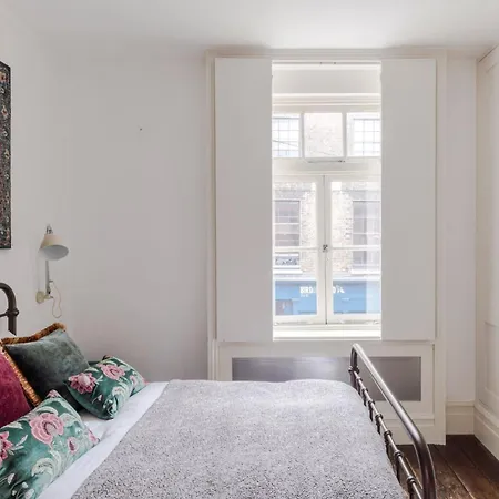 The Cheeky Hideaway-borough- By Frankie Says Apartamento *