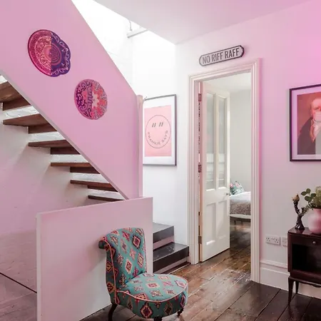 Apartamento The Cheeky Hideaway-borough- By Frankie Says Londres