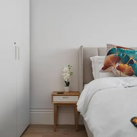 Apartment Charming Next To Leicester Sq
