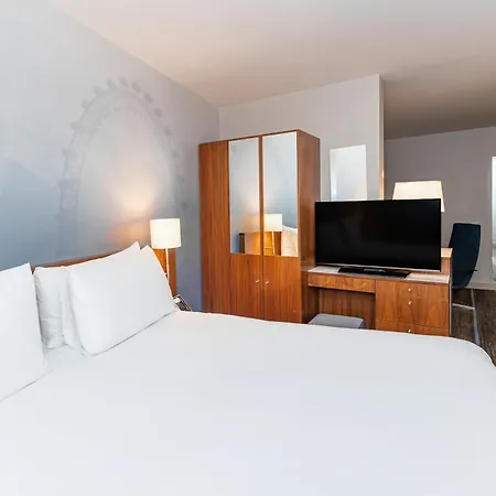 Hotel Doubletree By Hilton - Tower Of
