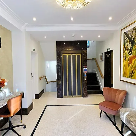 فونتيين هاوس 5* لندن