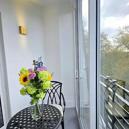 Fountain House 5*