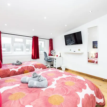 Apartment 2 Bedroom Charming & Magnificent Flat