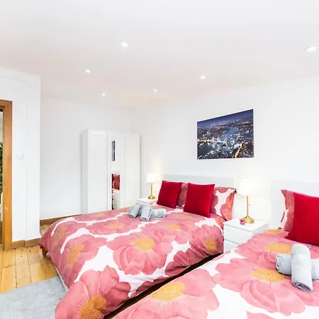 2 Bedroom Charming & Magnificent Flat