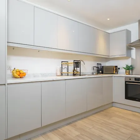 Modern 1-bed Boutique-style In
