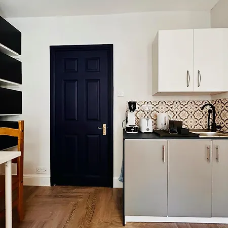 Aparthotel Rest Boutique Acton London