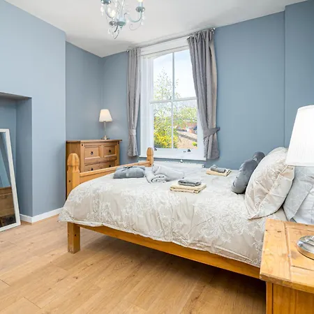 Lovely House Refurbished Guest house
