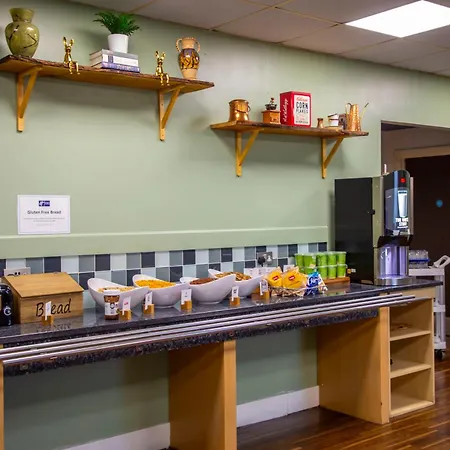 Hotel Express Royal Docks By Ihg