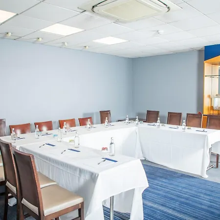 Express Royal Docks By Ihg Hotel