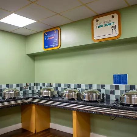 Express Royal Docks By Ihg Hotel