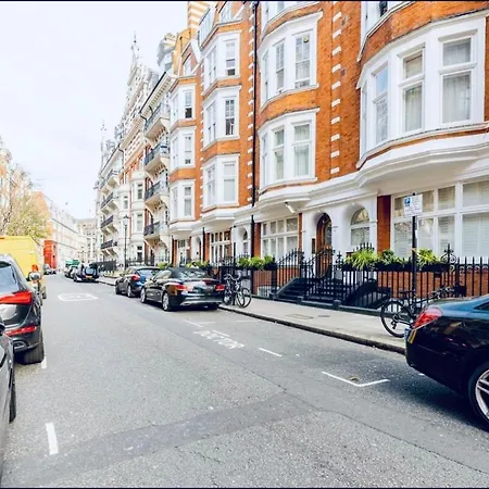 Luxury Knightsbridge Outside Harrods Apartment *