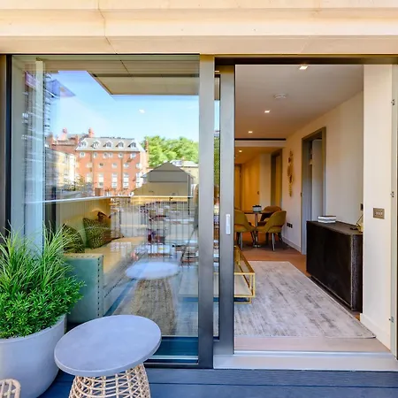 Garrett Mansions London
