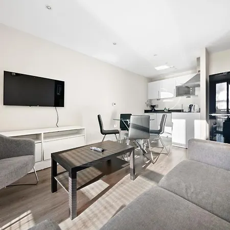 Apartment Londwell, Canary Wharf Skyline Balcony London