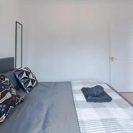 Apartment Putney Haven 3bd 2 Bath Sleeps 8