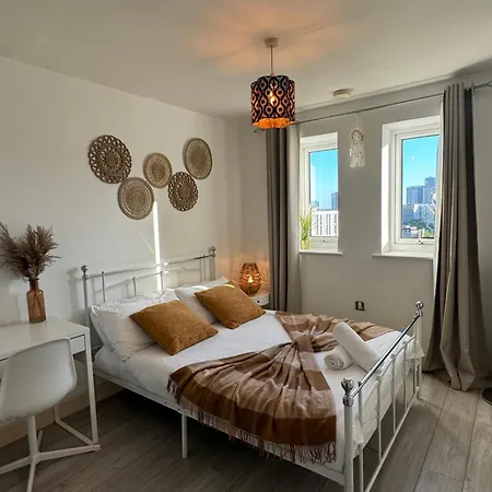 Apartment Cozy Flat With Balcony *