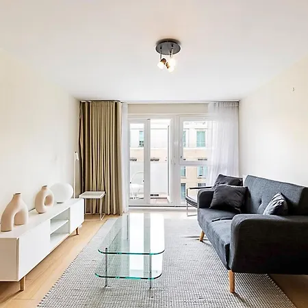 Sunny Belgravia With A Balcony Appartamento Londra