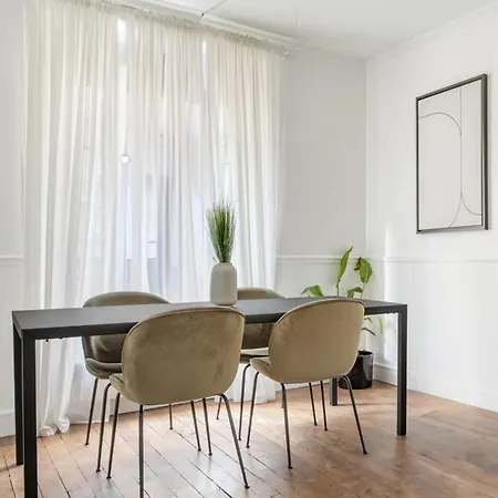 Lovely Spot By City Of Apartment