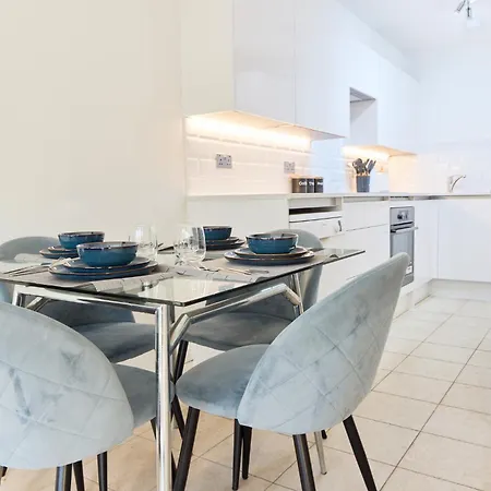 Apartment Hyde Park Terraced - Free Underground Parking *