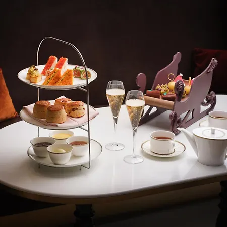Four Seasons At Tower Bridge Hotel