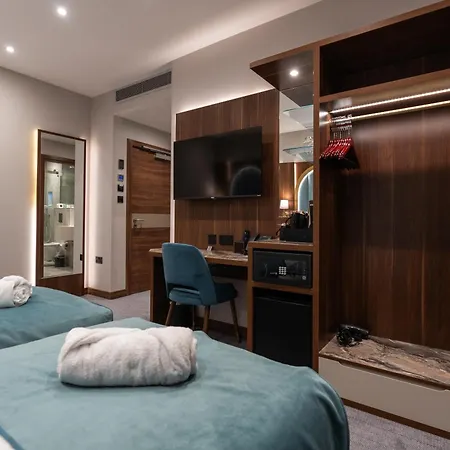 Hotel St Mark's - Merit