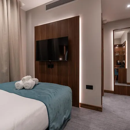 St Mark's - Merit 4* London
