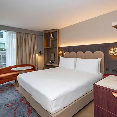 Hotel Doubletree By Hilton - Tower Of 4*