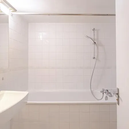 3 Bedroom Maisonette In Belsize Park, Hampstead With Private Entrance Apartment