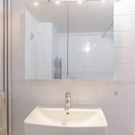 3 Bedroom Maisonette In Belsize Park, Hampstead With Private Entrance Apartment