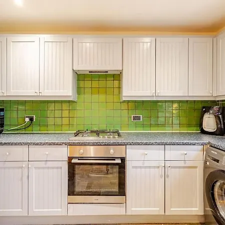 Apartment 3 Bedroom Maisonette In Belsize Park, Hampstead With Private Entrance London