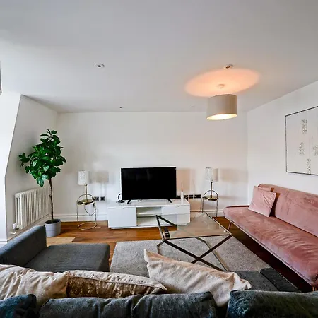 Apartment High Steet Kensington Penthouse