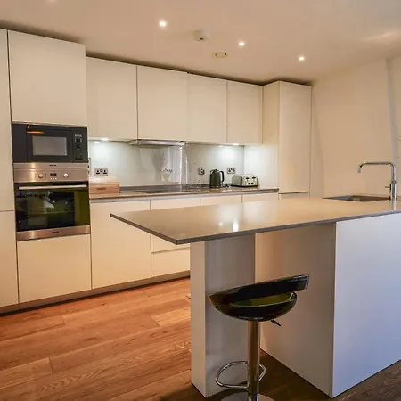 High Steet Kensington Penthouse *