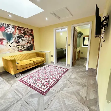 Apartment Restful Break 2 Bedrooms Woods Close To Hiking Park Caves Chislehurst
