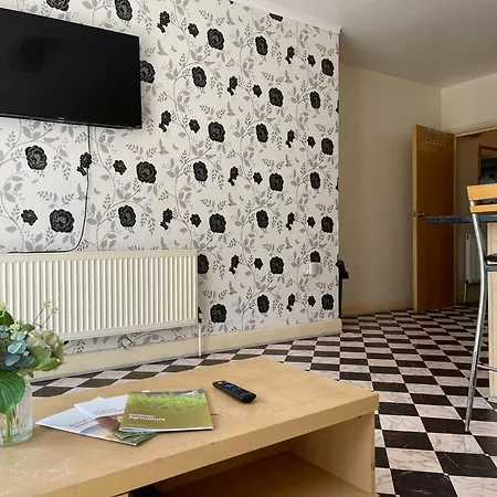 Ensuite Family In Stratford Guest house *