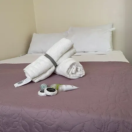 Guest house Ensuite Family In Stratford