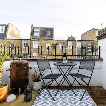 Veeve - The Fulham Palace Parkside * London