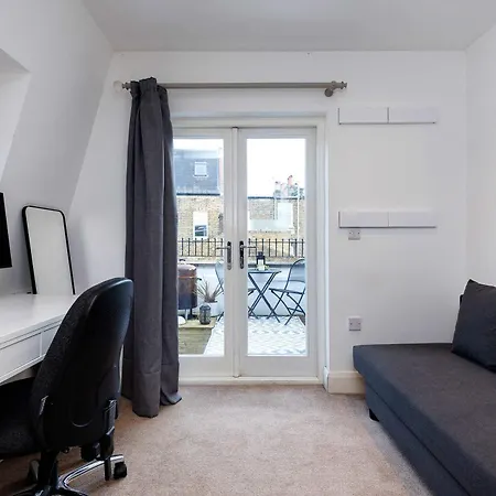 Veeve - The Fulham Palace Parkside * London