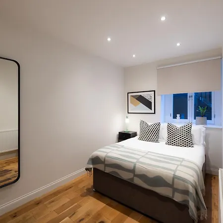 The Maddox - Serviced Apartment *