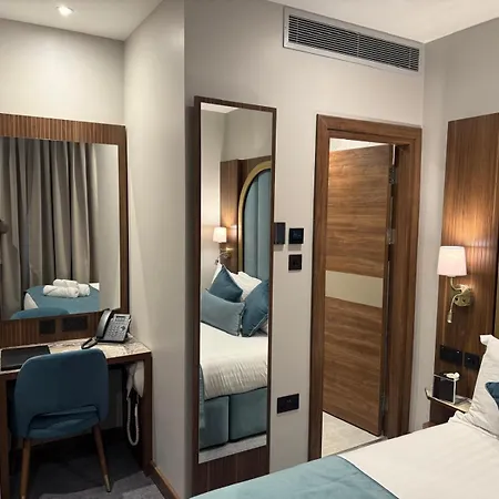 St Mark's - Merit 4* London