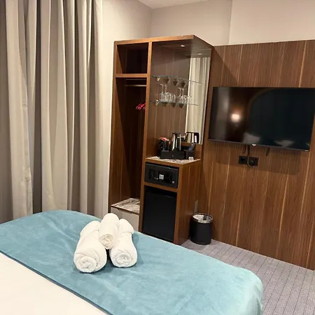 Hotel St Mark's - Merit