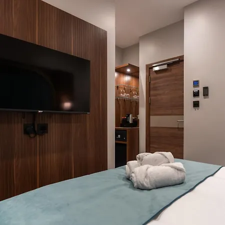 St Mark's - Merit 4* London