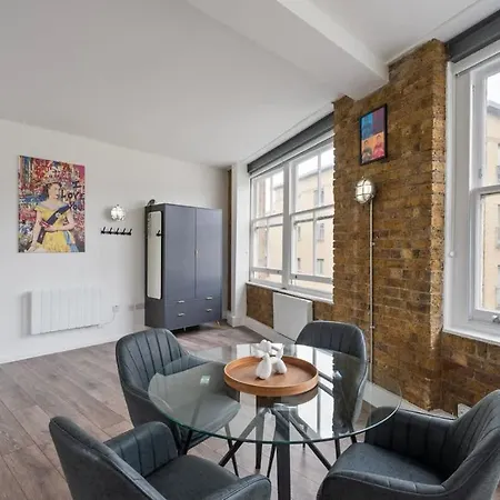 Holiday home Spacious & Bright Oasis In Old Street