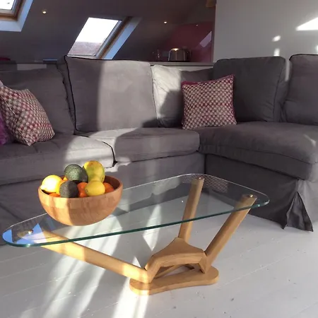 Ensuite Roof Terrace Nr Nine Elms London