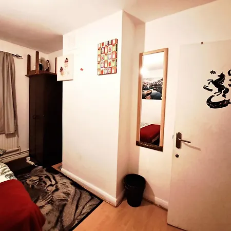 Merciful King Room, In Zone 2-3 Pensjonat