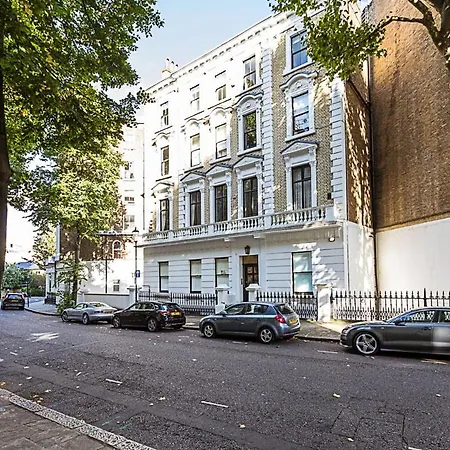 Notting Hill Charm 2-bed Gem * London