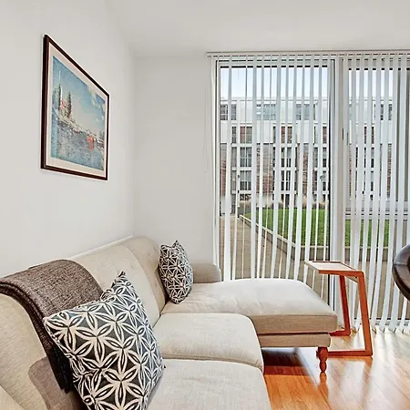 Urban Retreat Stylish 1-bed Bliss * London