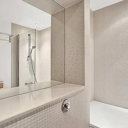Urban Retreat Stylish 1-bed Bliss Apartment London