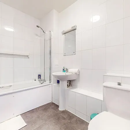 Apartment Modern 2bed - 5min To Highbury & Islington Station *