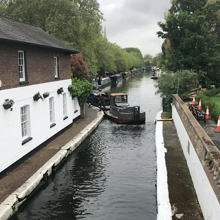Whole Flat In Little Venice London