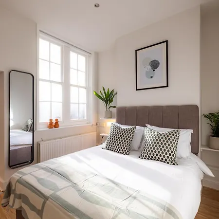 The Maddox - Serviced * London